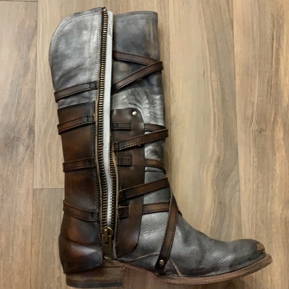 Freebird Rylie. Rare find. Size 8. Worn once. - Picture 2 of 5